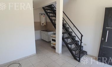 Alquiler PH 2 ambientes en Bernal Oeste