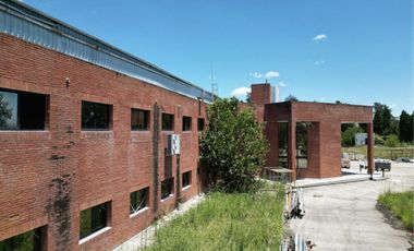 Depósito en Parque Industrial Pilar