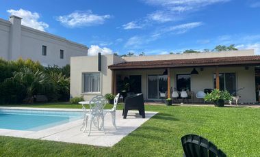 Casa a la laguna una planta en alquiler anual