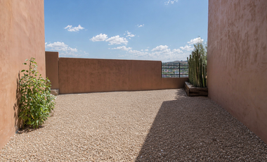 Departamento en planta baja en venta en San Miguel de Allende con jardín