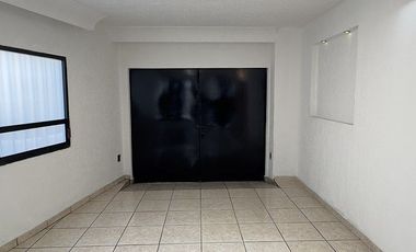 Amplio departamento en Venta con excelente ubicación.