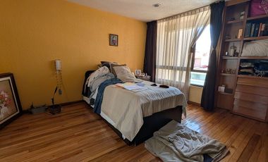 RESIDENCIA EN CUICUILCO: 5 RECÁMARAS, 4 AUTOS Y SEGURIDAD