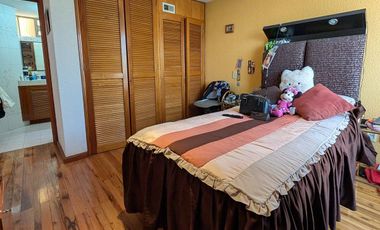 RESIDENCIA EN CUICUILCO: 5 RECÁMARAS, 4 AUTOS Y SEGURIDAD