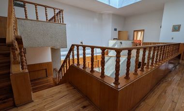 RESIDENCIA EN CUICUILCO: 5 RECÁMARAS, 4 AUTOS Y SEGURIDAD