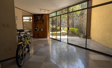 RESIDENCIA EN CUICUILCO: 5 RECÁMARAS, 4 AUTOS Y SEGURIDAD