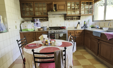 RESIDENCIA EN CUICUILCO: 5 RECÁMARAS, 4 AUTOS Y SEGURIDAD