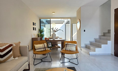 CASA EN VENTA 2 PLANTAS, COTO PRIVADO, CON LOTE EXCEDENTE, 2 RECÁMARAS, 2 BAÑOS.