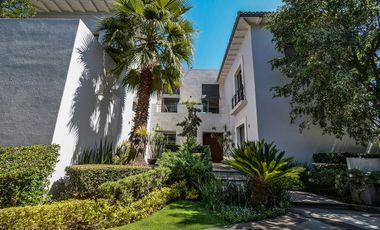 VENTA RESIDENCIA EN JARDINES DEL PEDREGAL