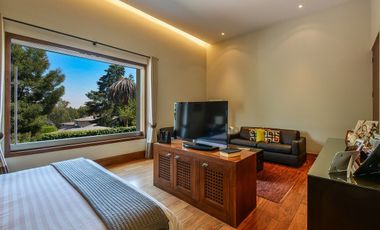 VENTA RESIDENCIA EN JARDINES DEL PEDREGAL