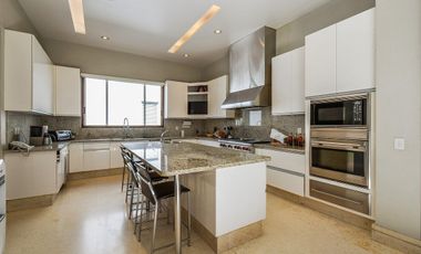 VENTA RESIDENCIA EN JARDINES DEL PEDREGAL