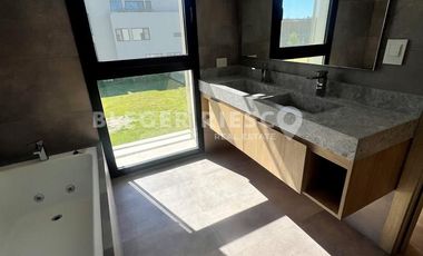 Casa en Alquiler en El Yacht, Nordelta, Tigre, G.B.A. Zona Norte, Argentina