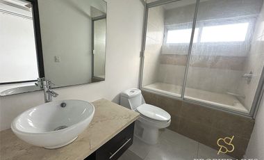 Casa en RENTA en Residencial Arbolada