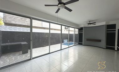 Casa en RENTA en Residencial Arbolada