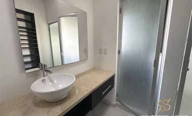 Casa en RENTA en Residencial Arbolada