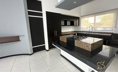 Casa en RENTA en Residencial Arbolada