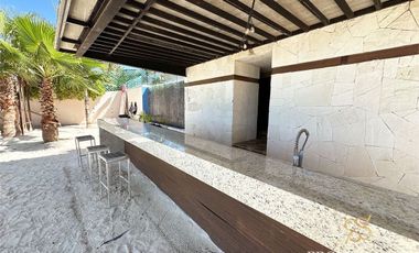 Villa en venta en Zona Hotelera