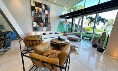 Villa en venta en Zona Hotelera