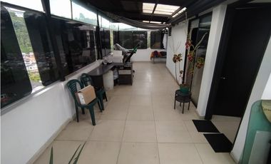 VENTA CASA CON RENTA EN PERALONSO