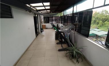VENTA CASA CON RENTA EN PERALONSO