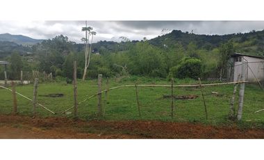 SE VENDE LOTE EN LA CUMBRE MIP9816330