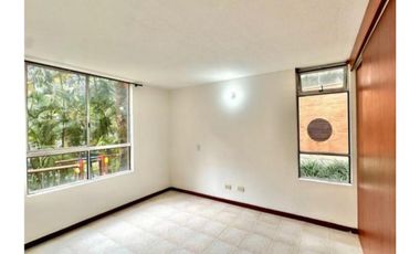 Apartamento en venta en la Aguacatala Medellín
