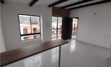 Se Arrienda Casa a Estrenar en el Carmen Colonial