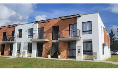 Se Arrienda Casa a Estrenar en el Carmen Colonial