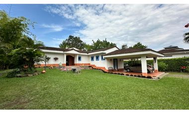 CASA  CAMPESTRE A LA VENTA EN CONDOMINIO LAS MERCEDES JAMUNDI