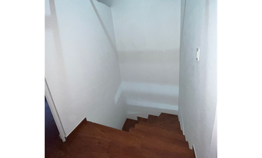 ACSI 1385 Casa para la venta en el barrio el Remanso, Mosquera