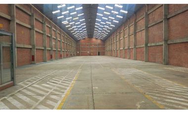 BODEGA EN ARRIENDO, PARQUE INDUSTRIAL , SIBERIA