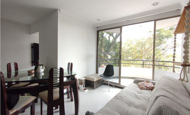 SE VENDE APARTA ESTUDIO EN LA CIRVUNVALAR AREA 50M2 - ASCENSOR