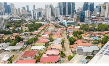 Venta de casa esquinera de 570,93 mts en Villa Lilla/ San Francisco