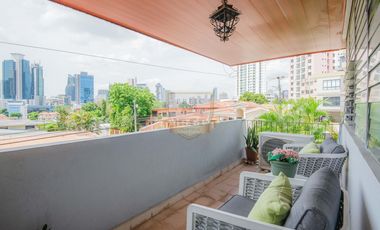 Venta de casa esquinera de 570,93 mts en Villa Lilla/ San Francisco