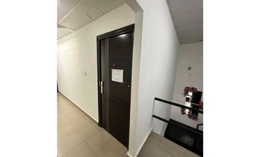 ALQUILER DE LOCAL COMERCIAL  EN PH PLAZA LAS MAÑANITAS DE 53.97 M2