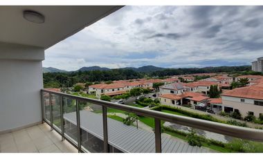 En venta Apartamento Amoblado en Midrise - Woodlands, Panamá Pacífico