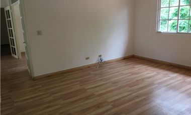 Casa con piscina privada en Costa del Este