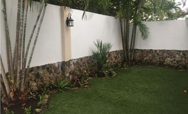 Casa con piscina privada en Costa del Este