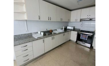 Se Alquila apto.en.Punta Paitilla