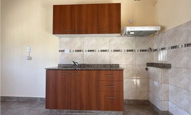 Islas Malvinas 2932, Dpto. 1, e/ Santiago y Asunción, I. Casanova