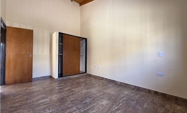 Islas Malvinas 2932, Dpto. 1, e/ Santiago y Asunción, I. Casanova