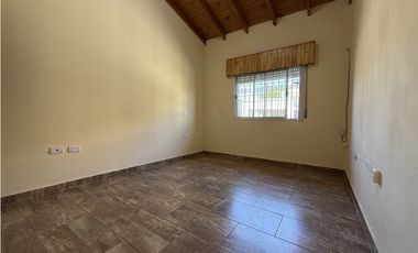 Islas Malvinas 2932, Dpto. 1, e/ Santiago y Asunción, I. Casanova