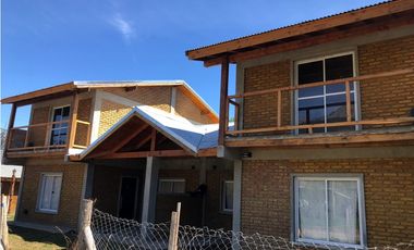 SE ALQUILA AMPLIO DEPARTAMENTO DE 2 DORMITORIOS EN EL BOLSÓN