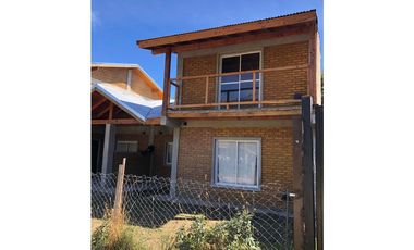 SE ALQUILA AMPLIO DEPARTAMENTO DE 2 DORMITORIOS EN EL BOLSÓN