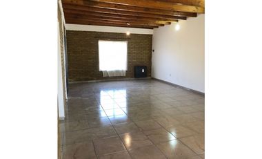 SE ALQUILA AMPLIO DEPARTAMENTO DE 2 DORMITORIOS EN EL BOLSÓN