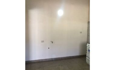 SE ALQUILA AMPLIO DEPARTAMENTO DE 2 DORMITORIOS EN EL BOLSÓN