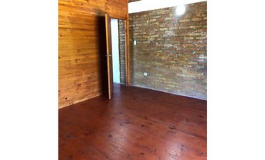 SE ALQUILA AMPLIO DEPARTAMENTO DE 2 DORMITORIOS EN EL BOLSÓN