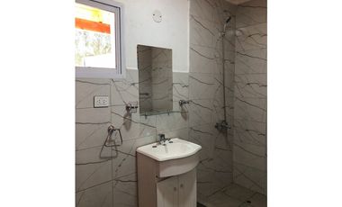 SE ALQUILA AMPLIO DEPARTAMENTO DE 2 DORMITORIOS EN EL BOLSÓN