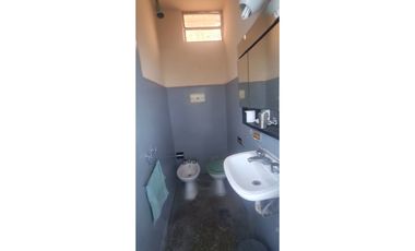 Islas Malvinas 2931, entre Santiago y Asunción