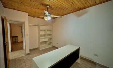 Venta Casa de 2 dormitorios Bº Constantini