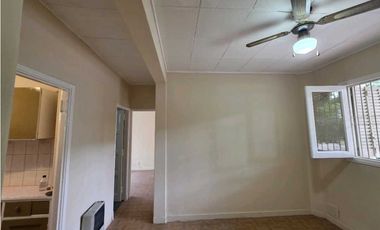 Venta • Departamento • P. BAJA• 2 Dormitorios • B. Cano • Ciudad